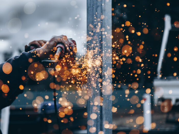 建設業における「2025年問題」とは｜人手不足倒産が過去最多、「2025年の“崖”」も